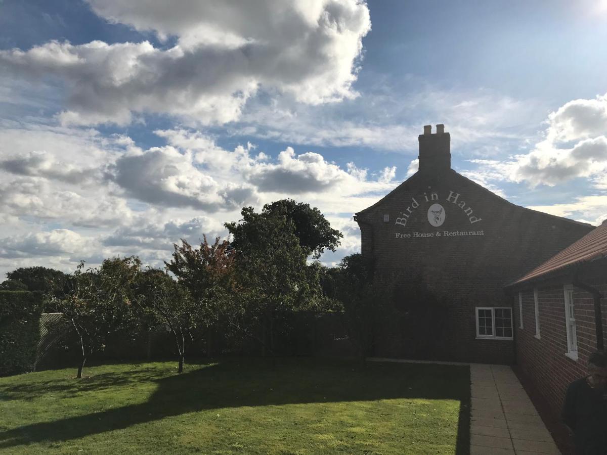 The Bird In Hand Ashwellthorpe エクステリア 写真